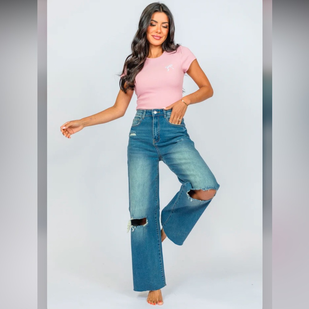 KELSEA MEDIUM WASH WIDE LEG JEANS by Pink Lily